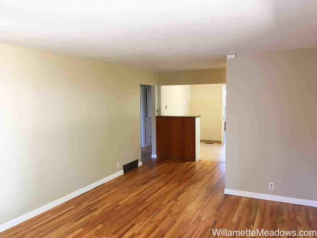 2770 Nola Ave Se - Photo 6 of 31