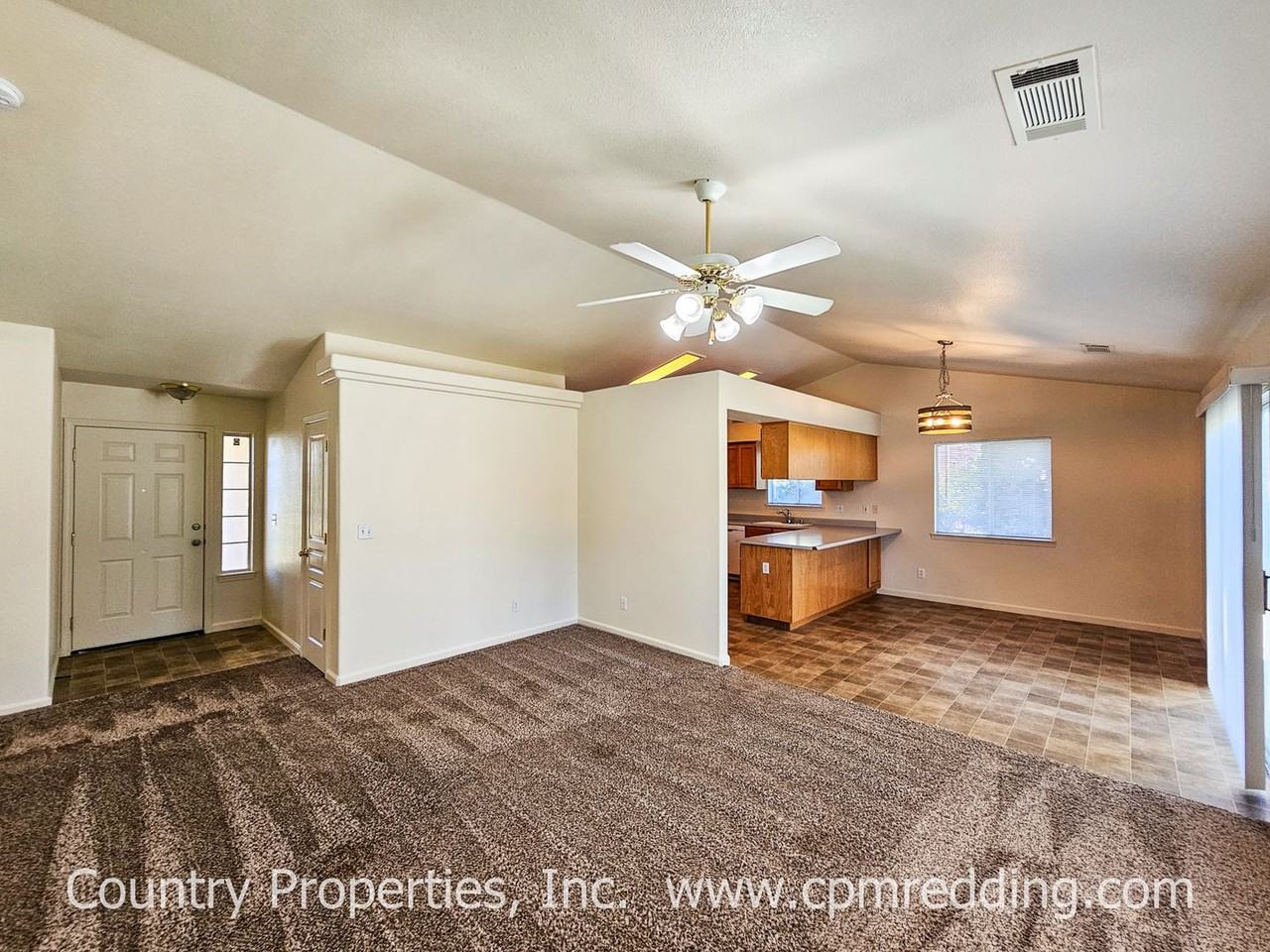 971 Paramount Way - Photo 3 of 23