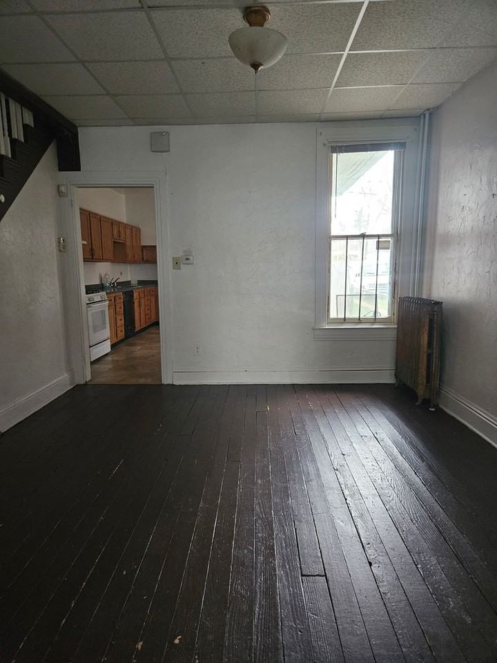 151 W Jackson St - Photo 2 of 15
