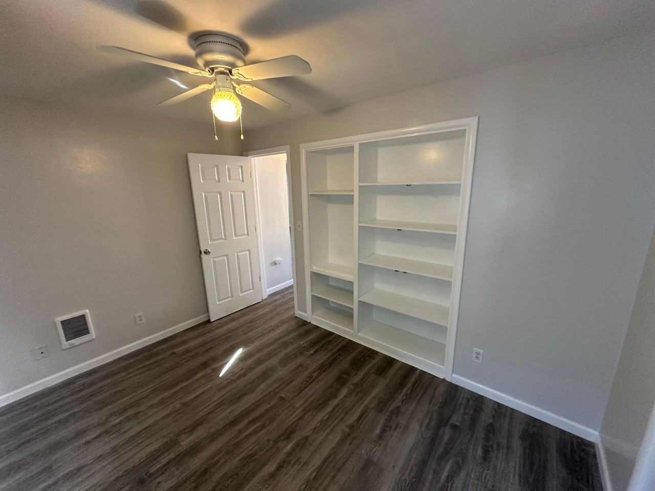 2053 Eberlein Ave - Photo 6 of 9