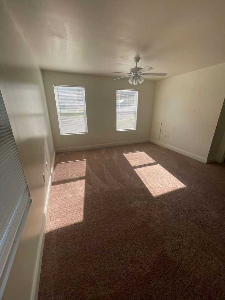 1903A Tabor Village Dr - Photo 5 of 18
