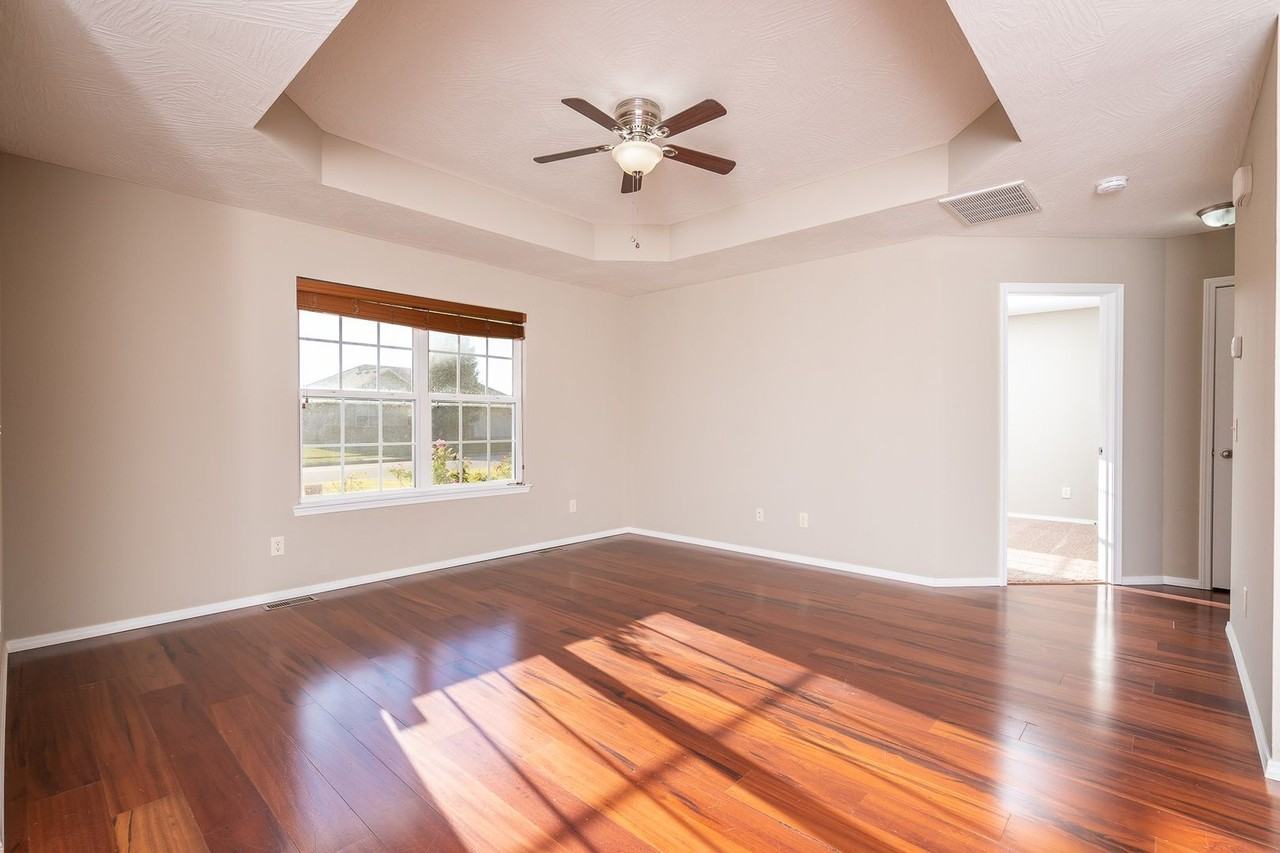 1251 N Andre Ave - Photo 2 of 14