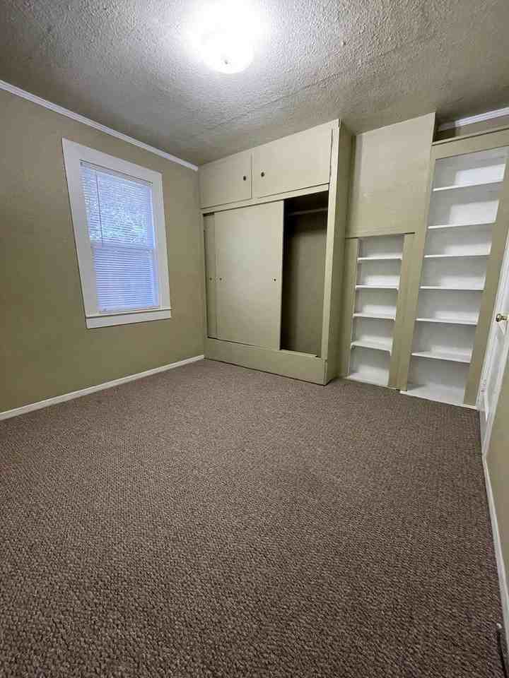 2429 Graham Rd - Photo 7 of 10