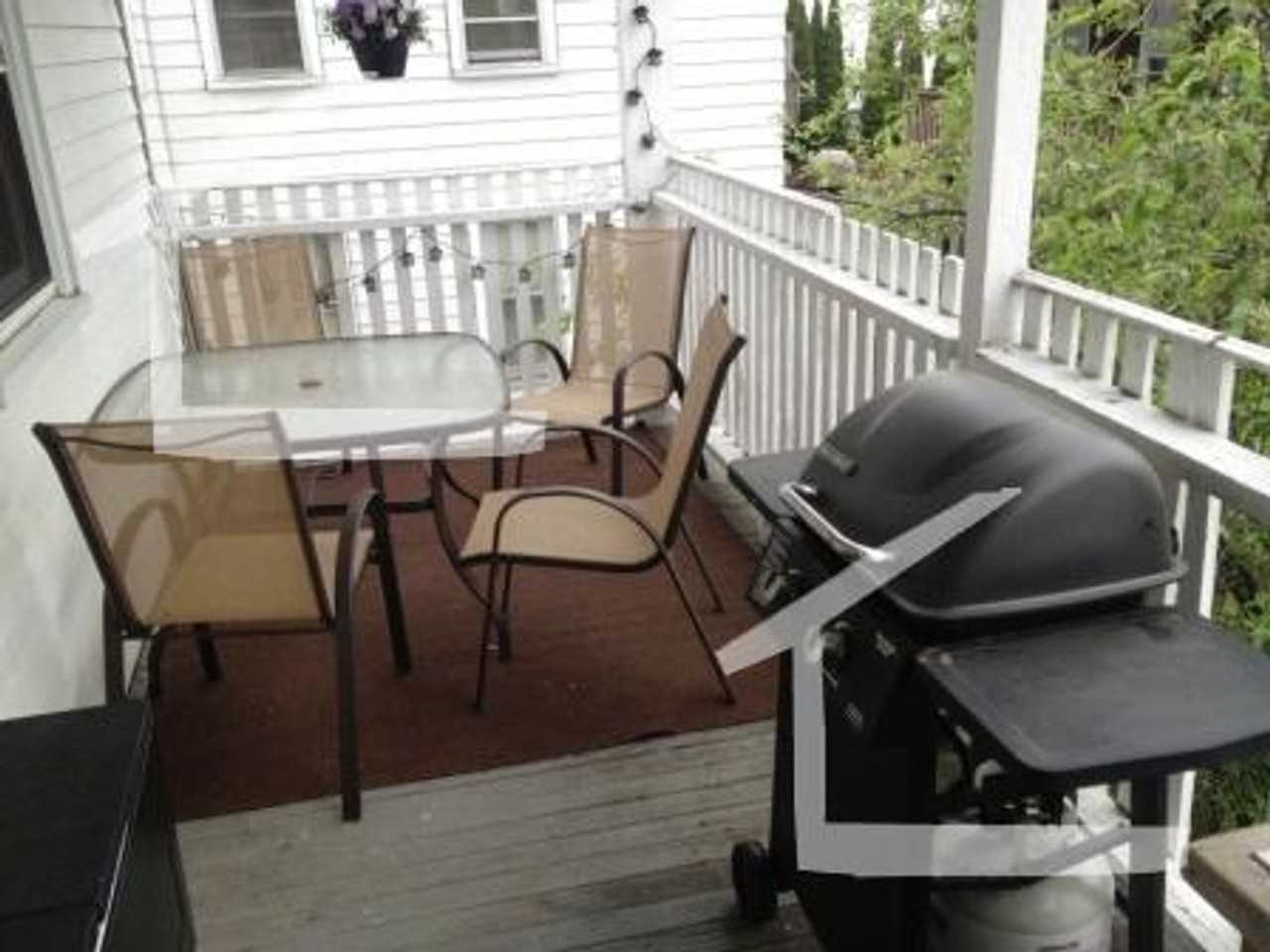 11 Breck Avenue - Photo 3 of 22