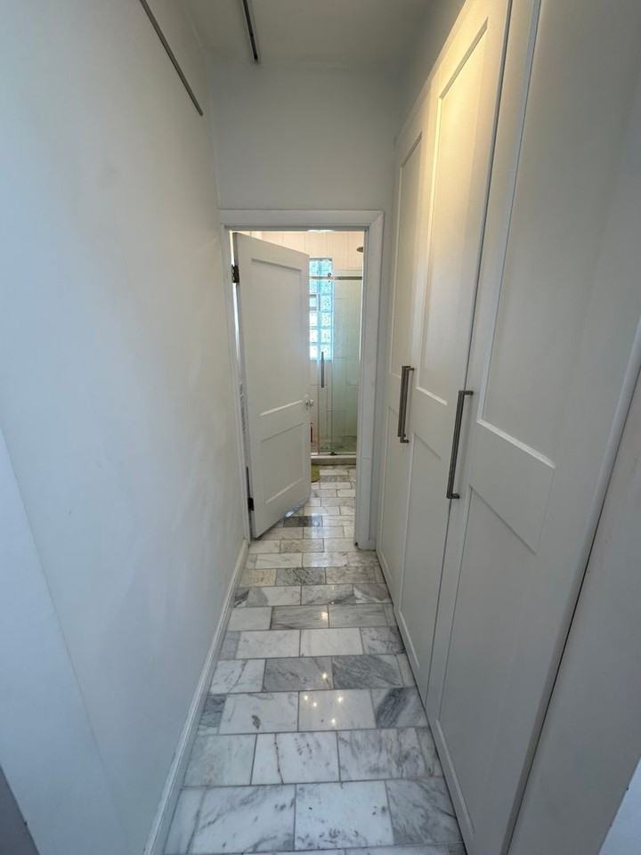 222 Harvard St - Photo 7 of 25