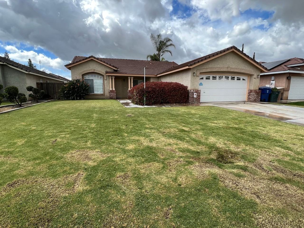 5911 Golden Sunset Ct - Photo 2 of 18