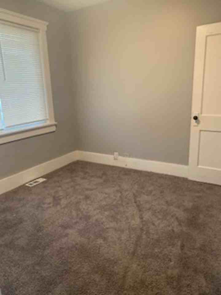 21834 Nevada Ave - Photo 2 of 14