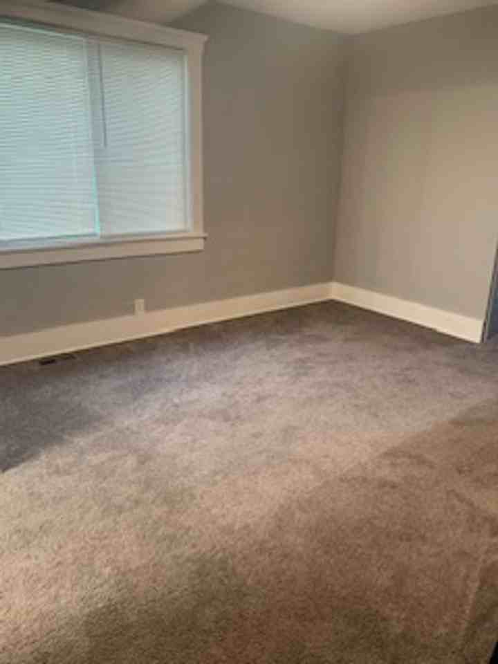 21834 Nevada Ave - Photo 7 of 14