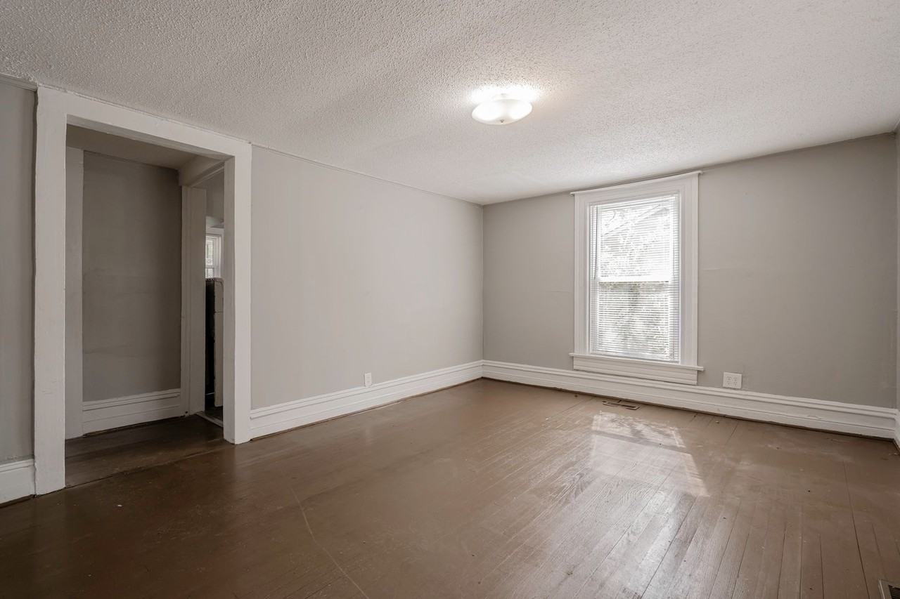 706 Oakland Ave - Photo 2 of 13