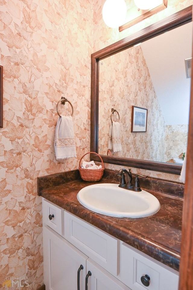 225 Snapfinger Dr - Photo 4 of 23