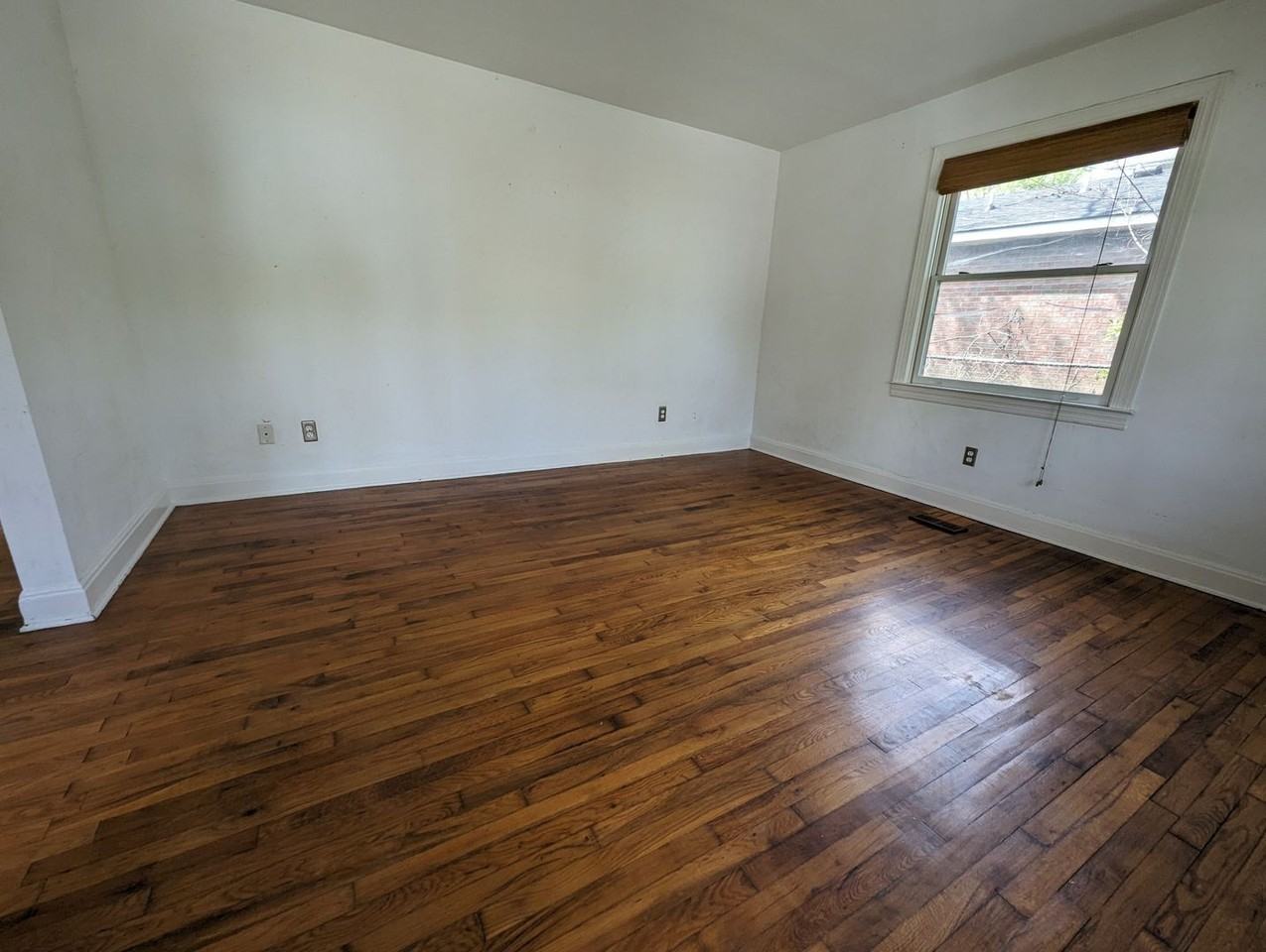 1302 Boscobel St - Photo 3 of 24