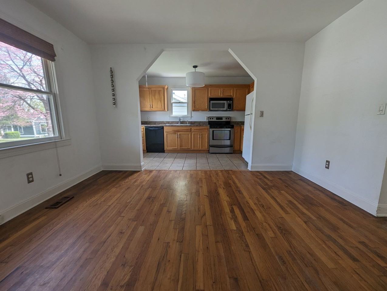 1302 Boscobel St - Photo 6 of 24