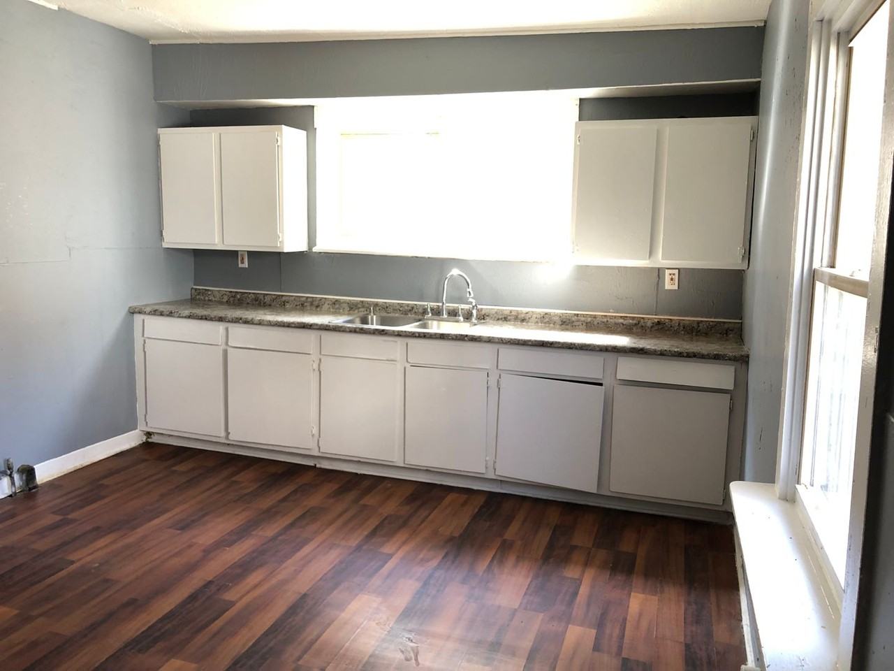 1354 W 80th St - Photo 2 of 16