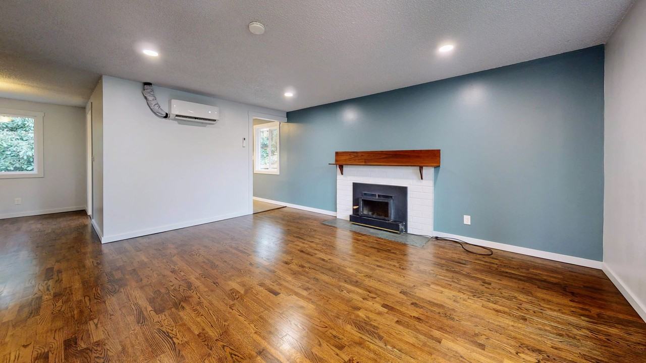 9122 227th St Sw - Photo 3 of 22