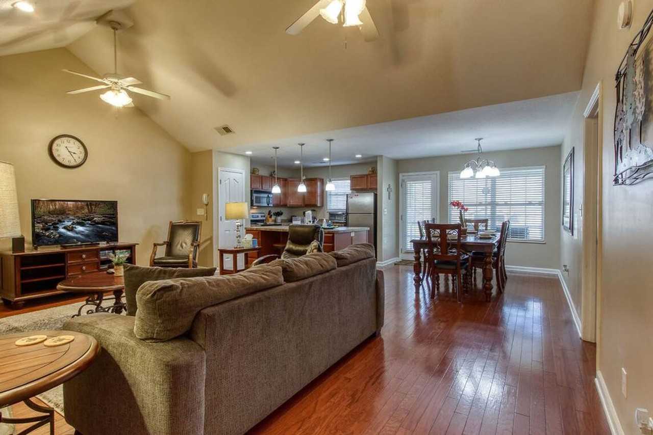 332 Meriwether Way - Photo 2 of 25