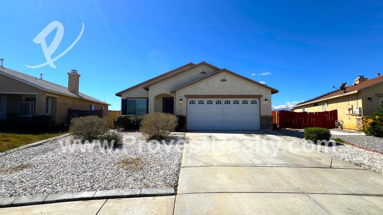 11613 Forest Park Ln - Photo 2 of 29