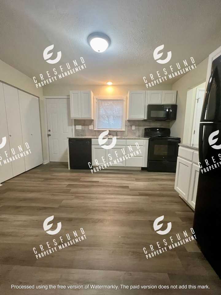 902 Miller Ave - Photo 4 of 10