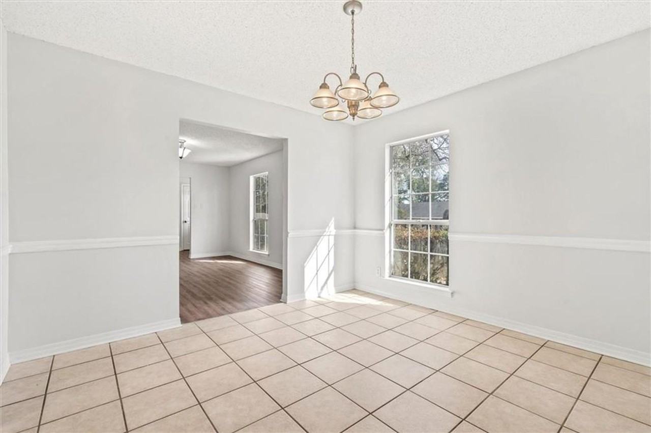 1240 Lynchburg Ct - Photo 7 of 30