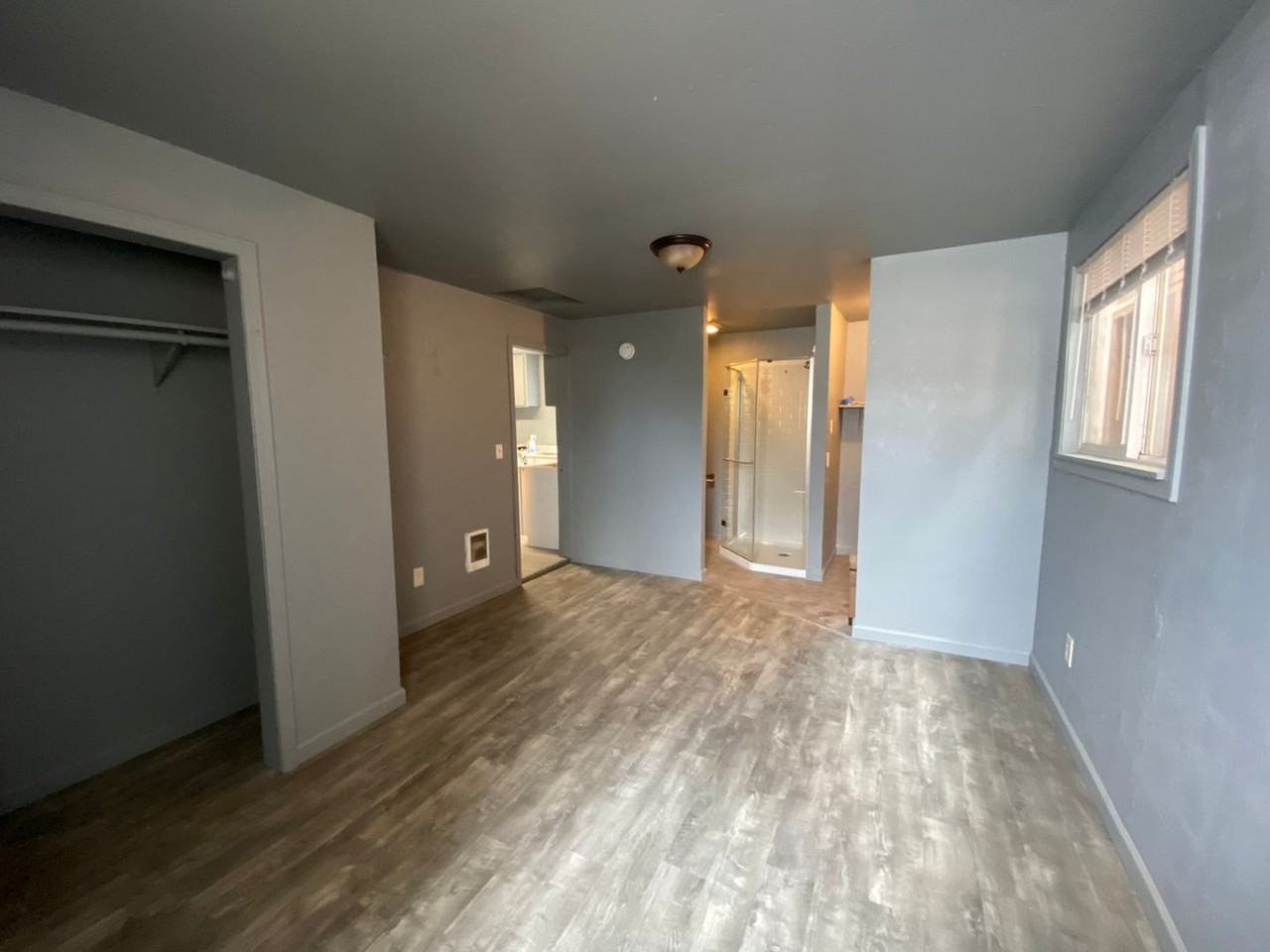 4393 Dover Ave Ne - Photo 3 of 8