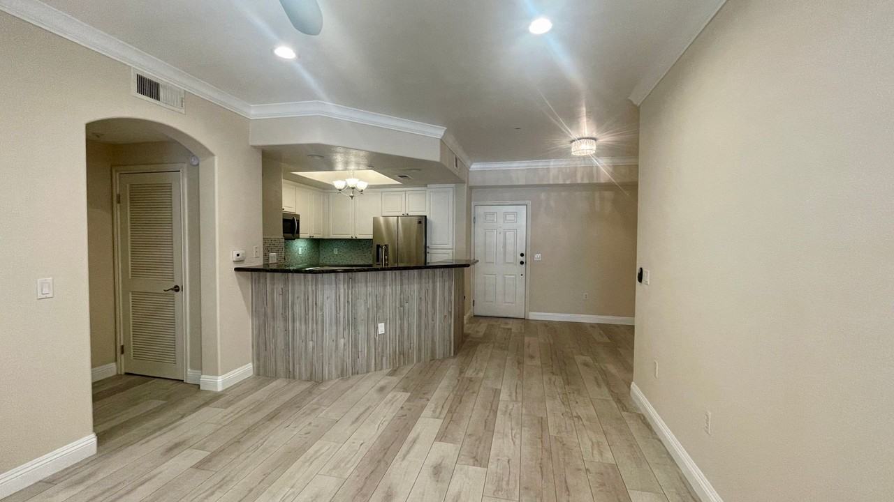 4165 Executive Dr Unit F101 - Photo 3 of 21