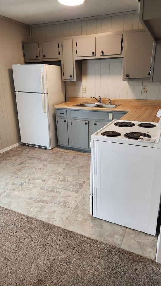 150 SE 421 Rd - Photo 2 of 5