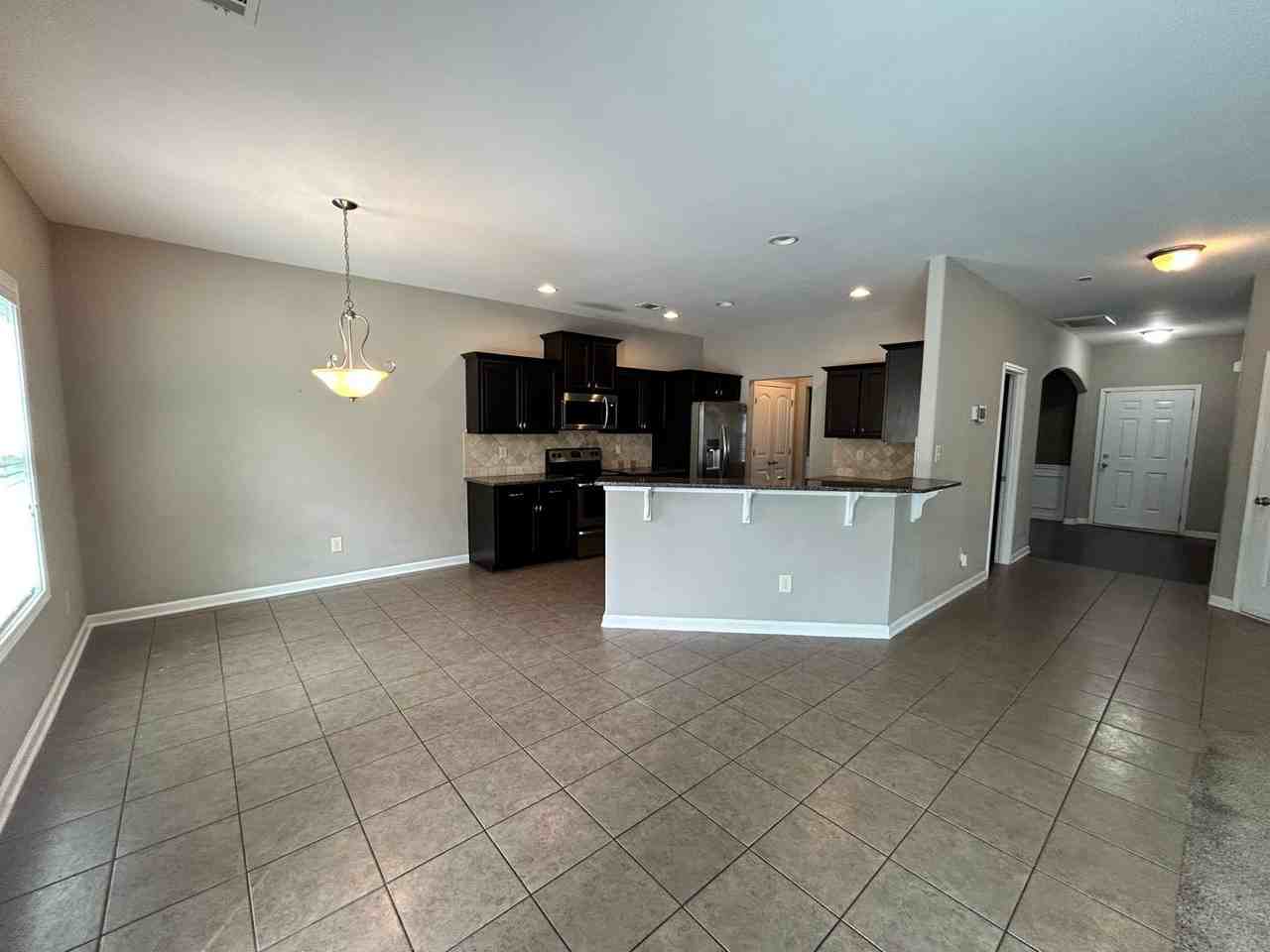 3900 Cahaba St - Photo 3 of 19