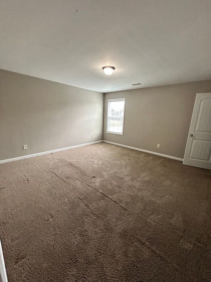 3900 Cahaba St - Photo 5 of 19