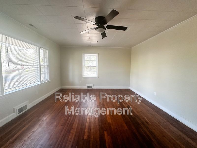 201 Hardee St - Photo 7 of 11