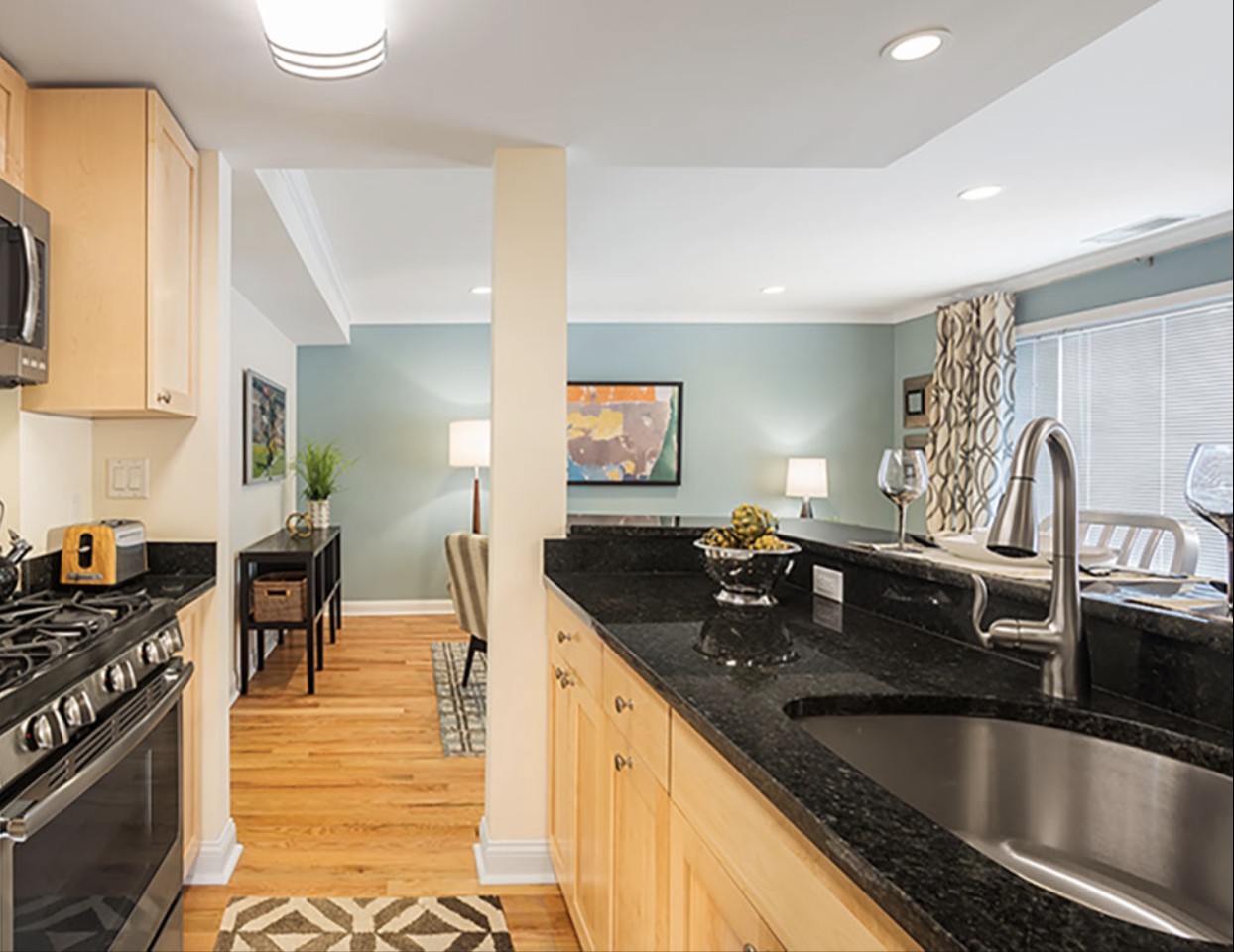 52 Thornton Rd - Photo 3 of 6