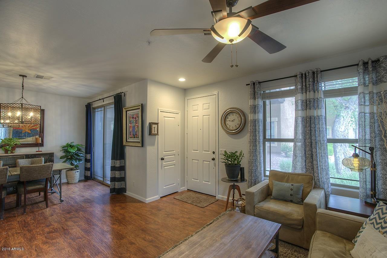 1225 N 36th St #1084 - Photo 4 of 24