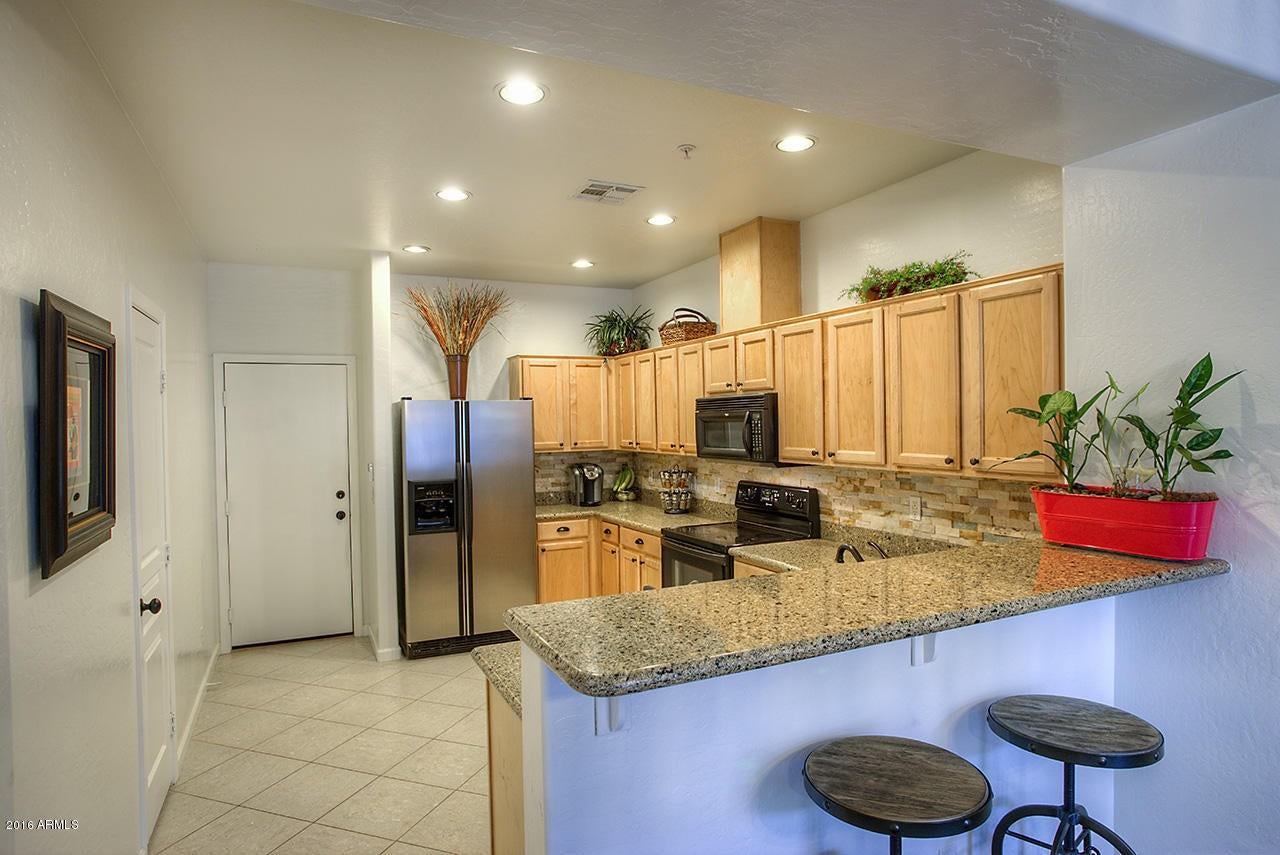 1225 N 36th St #1084 - Photo 7 of 24