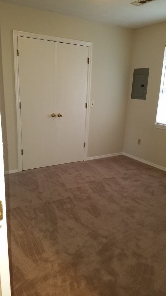 285 E Main St - Photo 2 of 14