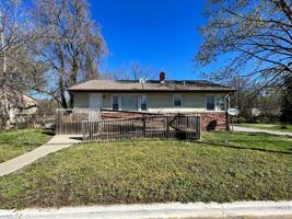 featured image of 415 Anderson St