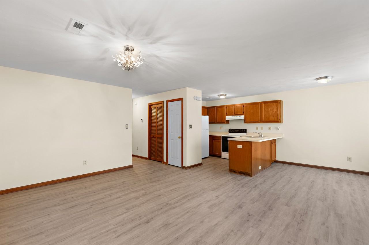 3468 Clover Meadows Dr - Photo 3 of 8