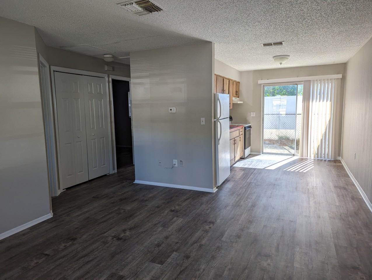 6032 Antrim St - Photo 2 of 13