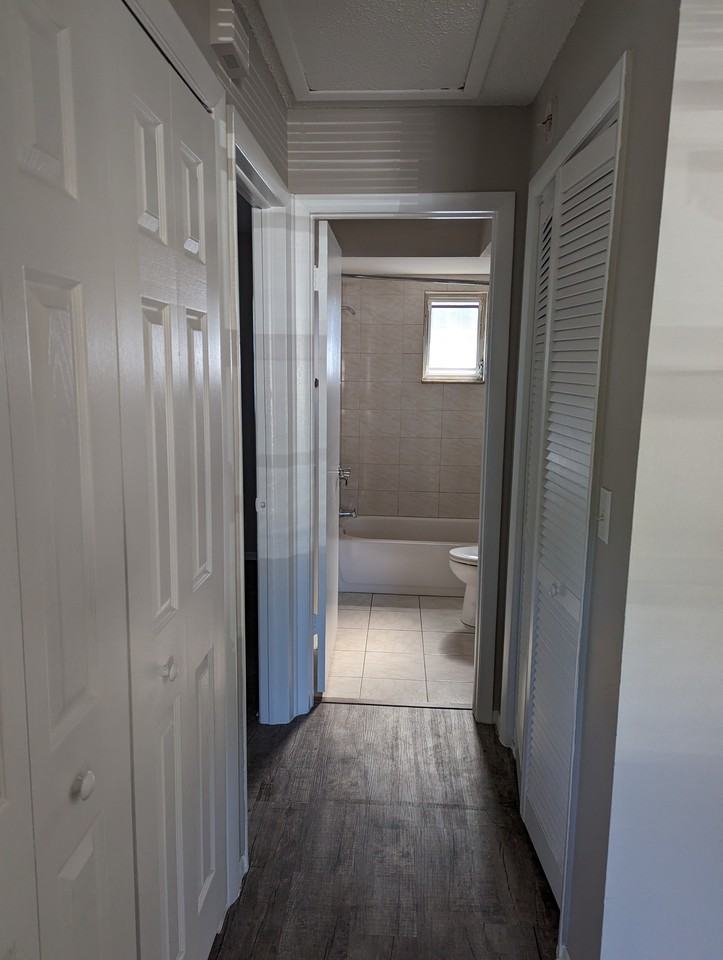 6032 Antrim St - Photo 7 of 13