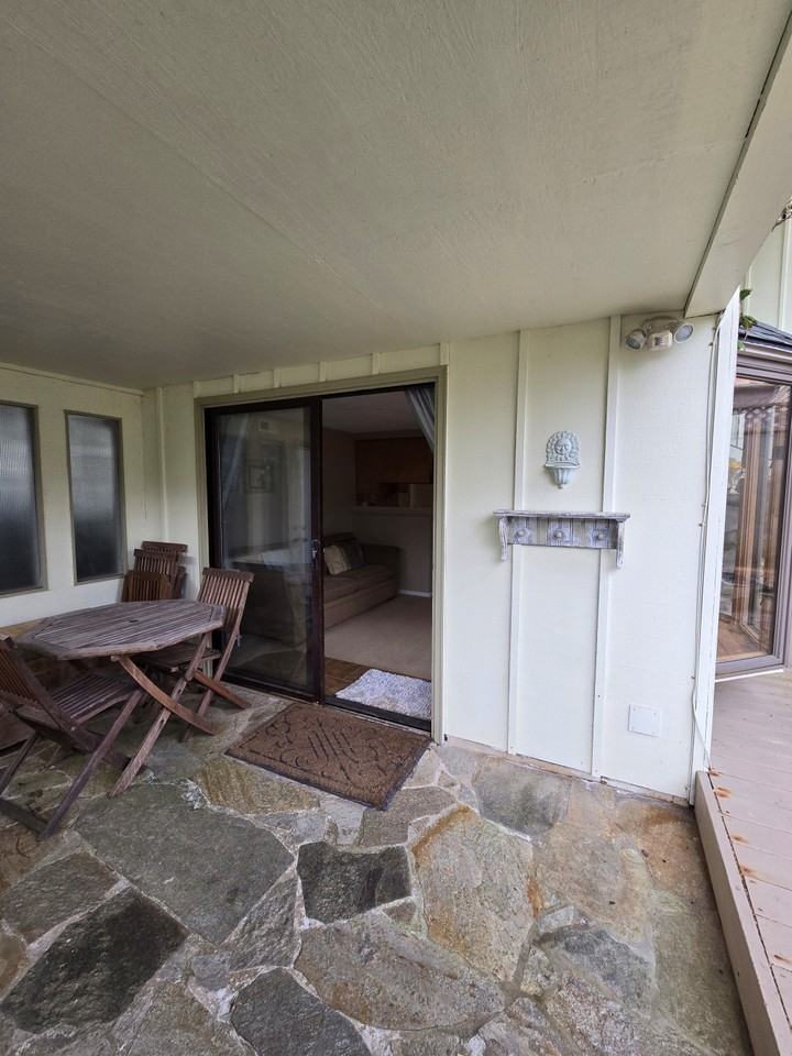 4503 Sw Beach Ave - Photo 5 of 17