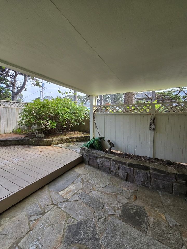 4503 Sw Beach Ave - Photo 6 of 17