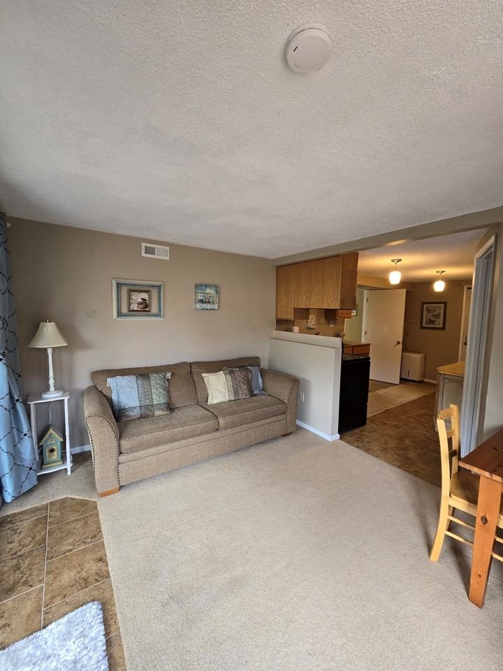 4503 Sw Beach Ave - Photo 7 of 17