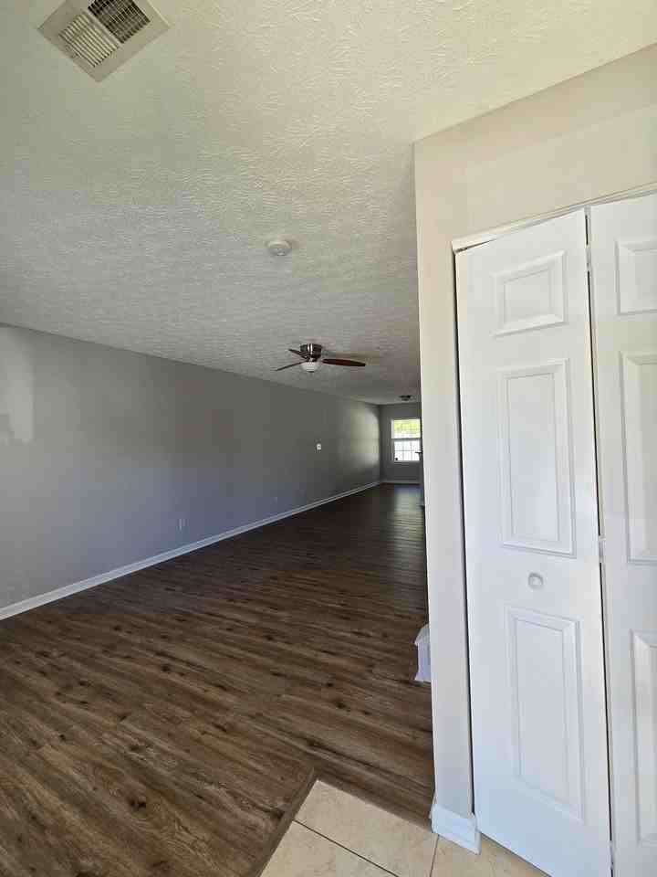 3105 Ivey Wood Ln - Photo 3 of 32