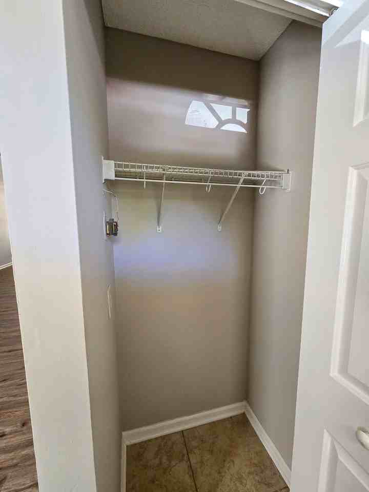 3105 Ivey Wood Ln - Photo 5 of 32