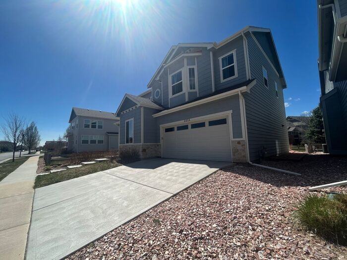 2515 Iowa Dr - Photo 2 of 24