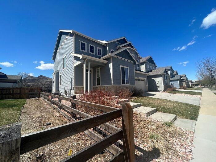 2515 Iowa Dr - Photo 3 of 24