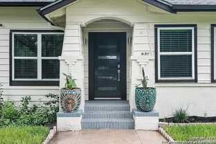 931 W Gramercy Pl - Photo 1 of 1