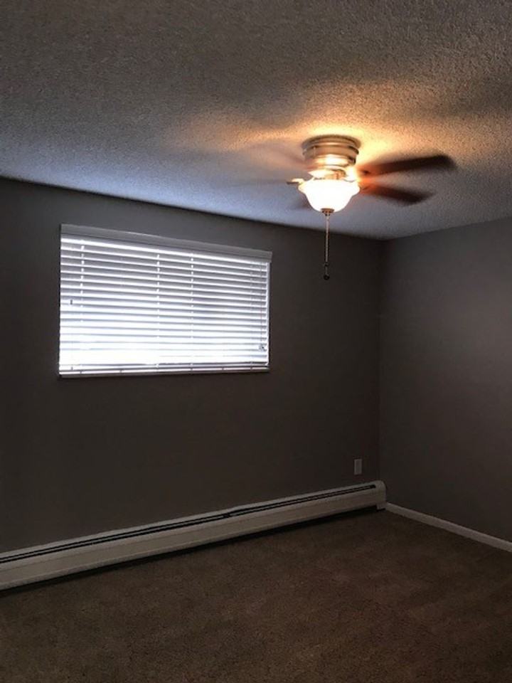 Lisa Rae Apartments - Photo 4 of 19