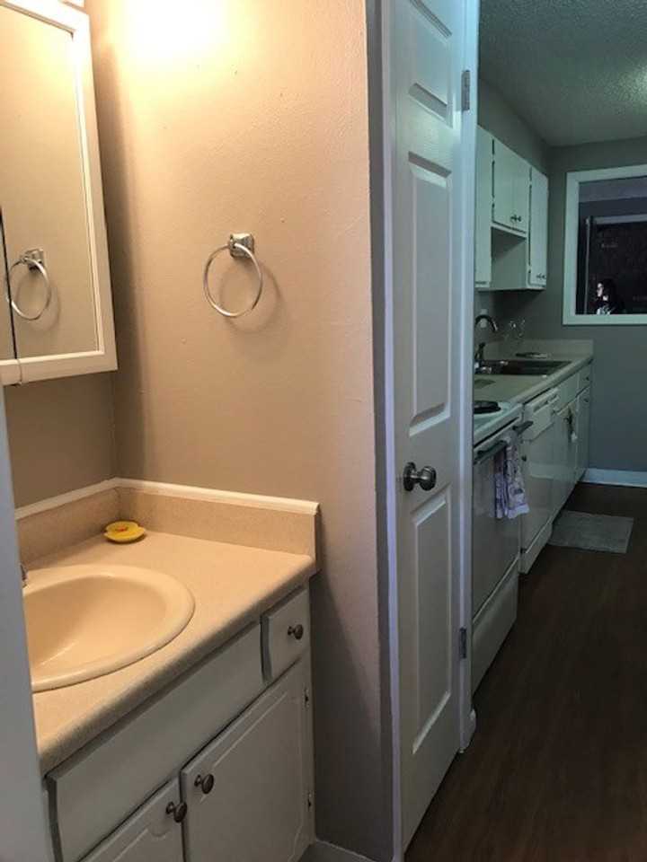 Lisa Rae Apartments - Photo 6 of 19