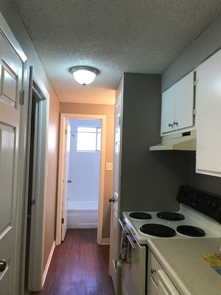 Lisa Rae Apartments - Photo 7 of 19