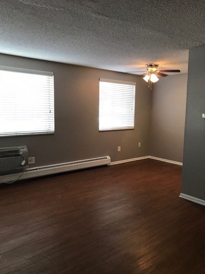 Lisa Rae Apartments - Photo 7 of 32