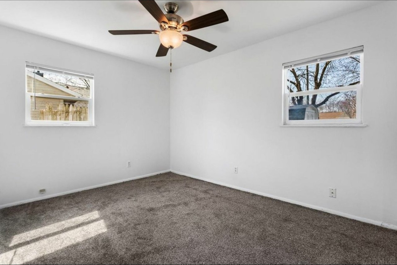 5625 Council Ring Blvd - Photo 3 of 12