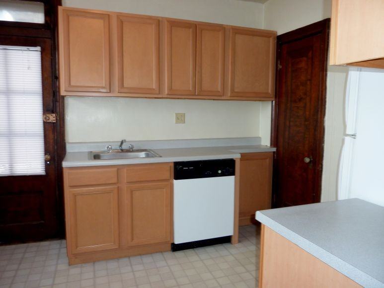 6648 Oakland Avenue - Photo 3 of 9